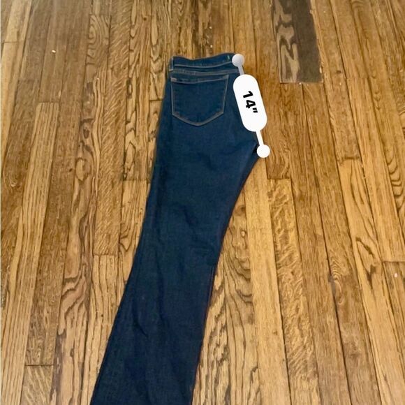 J Brand bootcut classics 👖 Size 30 with a 32” inseam - Picture 5 of 6